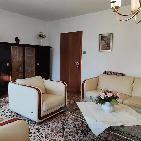 Spacious For 5 - Kitchen - House - Wifi